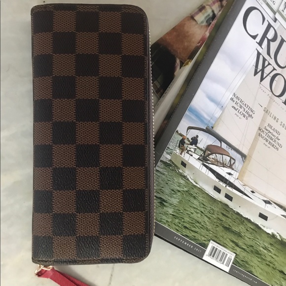 Louis Vuitton CLÉMENCE WALLET - Picture 2 of 12